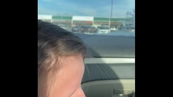 Guarda il fantastico video di pompini per adolescenti