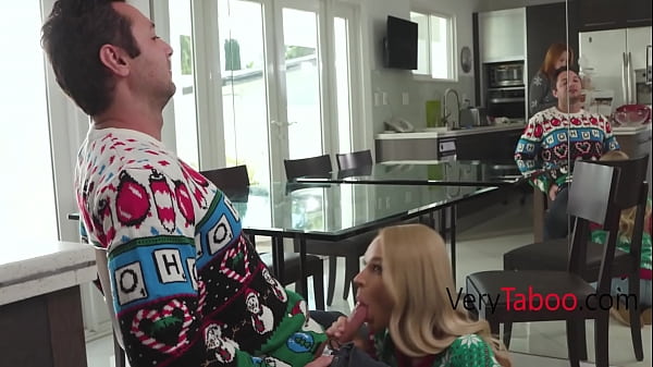 Amazing gorgeous Teen dances