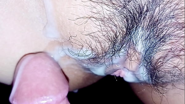 Xxx Desi, ma demi-soeur me laisse prendre le dessus et je jouis dans sa chatte chaude