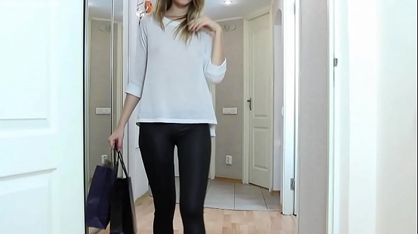 2014-05-20 Malvina - Shopping Girl