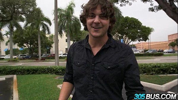 Le fantastiche tette di Lily Love' sul bus 305.2