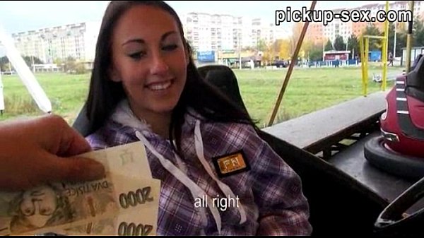 L'amatrice El Storm viene scopata sul posto di lavoro per un po' di soldi